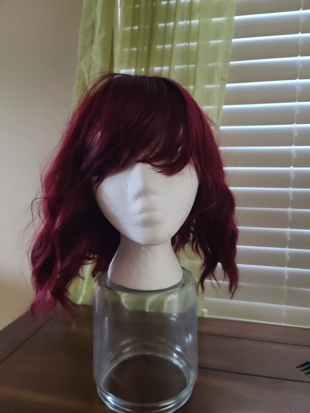 Short Wavy Burgundy Wig with Side-Swept Bangs -